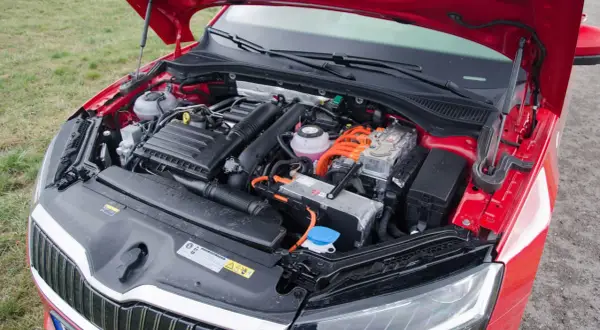 Skoda Superb: Jaki silnik? Ekspert radzi! TSI, TDI, iV porównanie