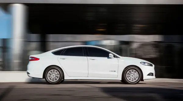 Ford Mondeo Mk5: Który silnik wybrać, by jeździć bez problemów?